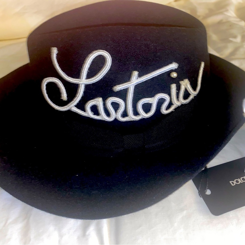 Dolce & Gabbana seductive and confident fedora hat: NWT never worn
